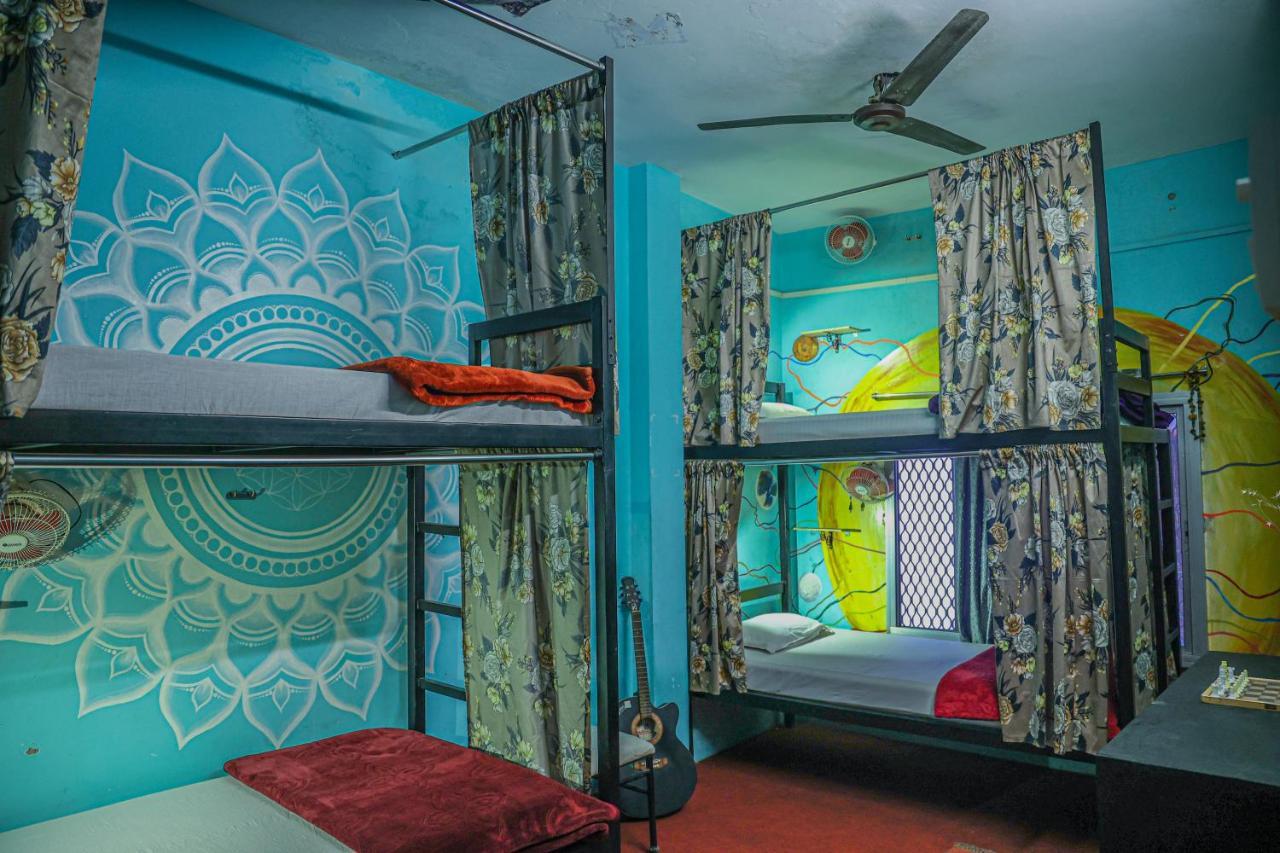 Good Vibes Hostel Varanasi Dış mekan fotoğraf
