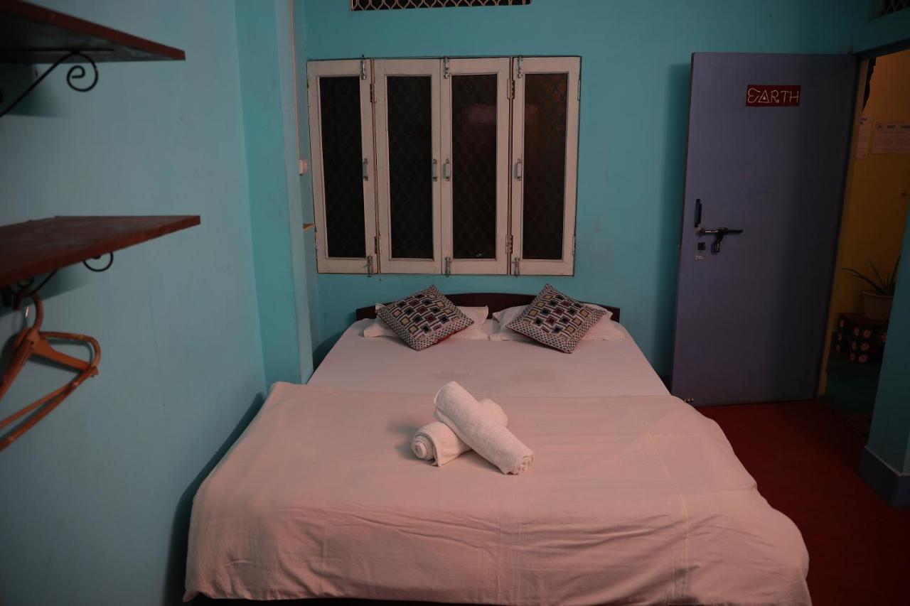Good Vibes Hostel Varanasi Dış mekan fotoğraf