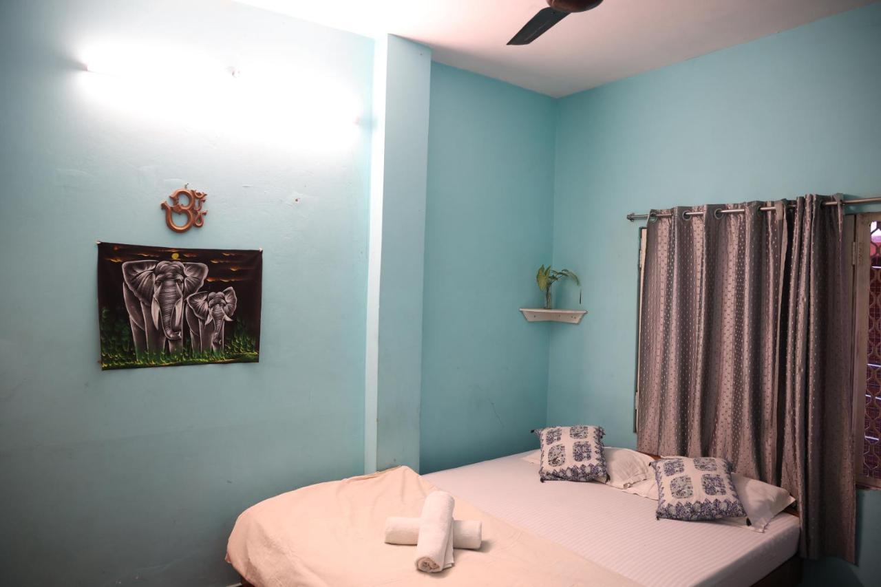 Good Vibes Hostel Varanasi Dış mekan fotoğraf