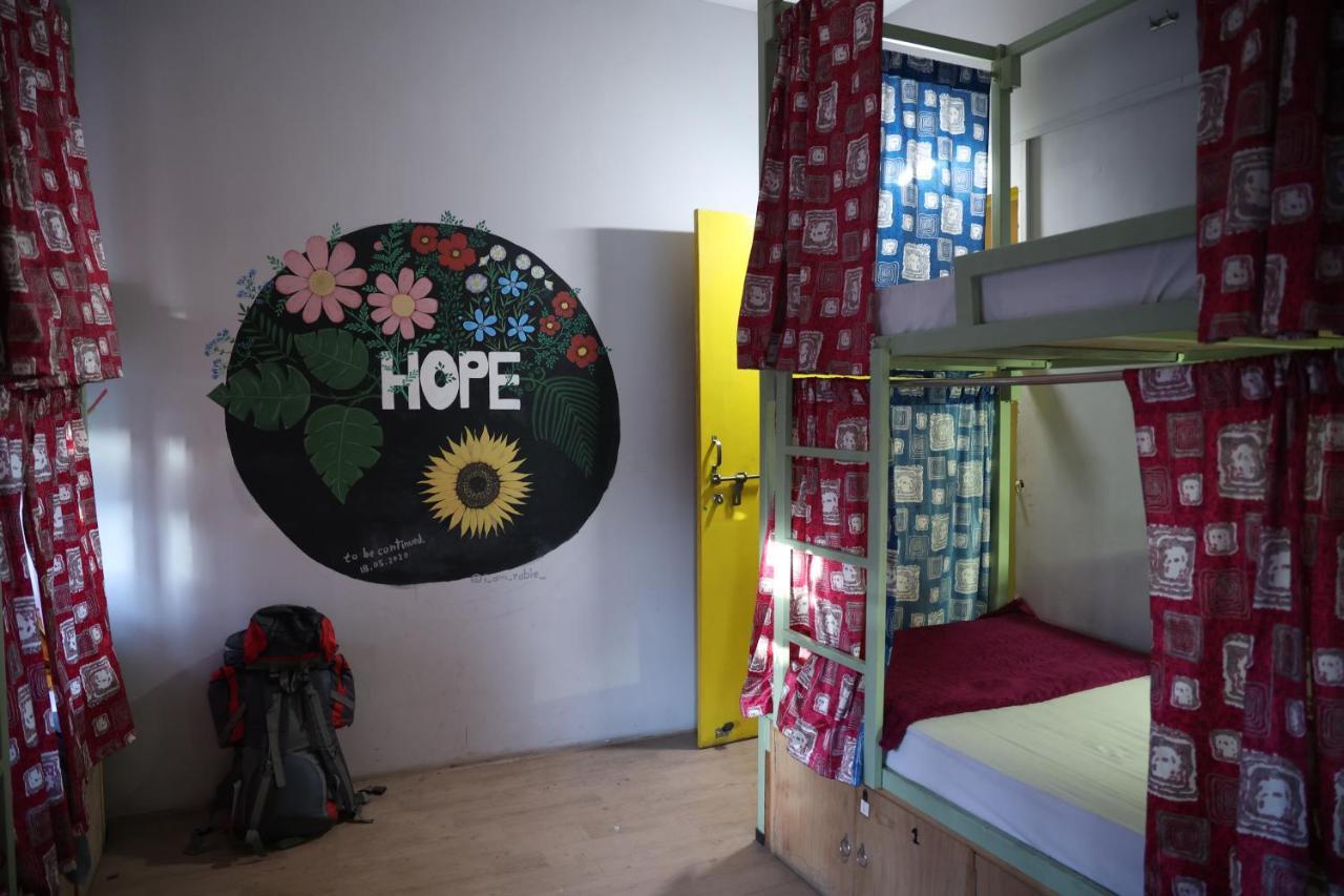 Good Vibes Hostel Varanasi Dış mekan fotoğraf