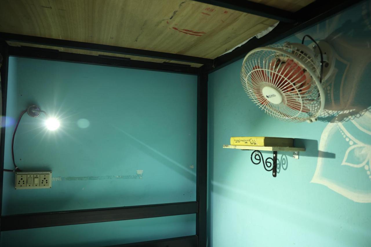 Good Vibes Hostel Varanasi Dış mekan fotoğraf
