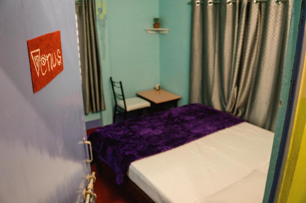 Good Vibes Hostel Varanasi Dış mekan fotoğraf