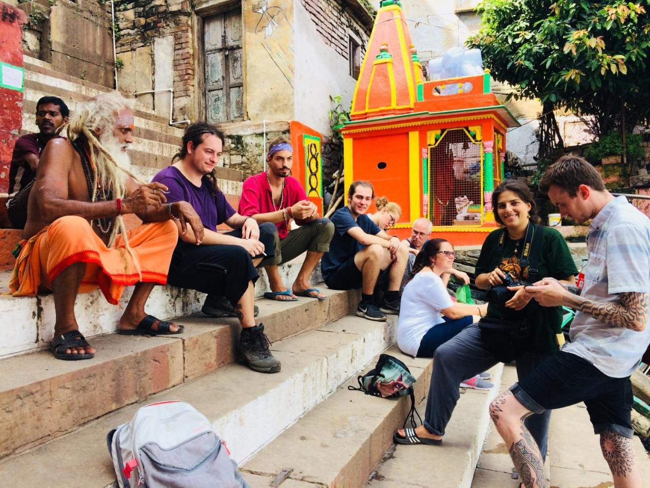 Good Vibes Hostel Varanasi Dış mekan fotoğraf