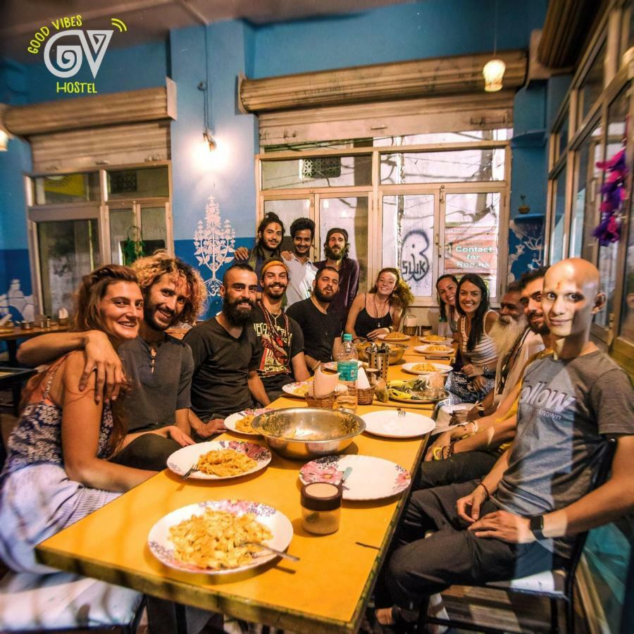 Good Vibes Hostel Varanasi Dış mekan fotoğraf